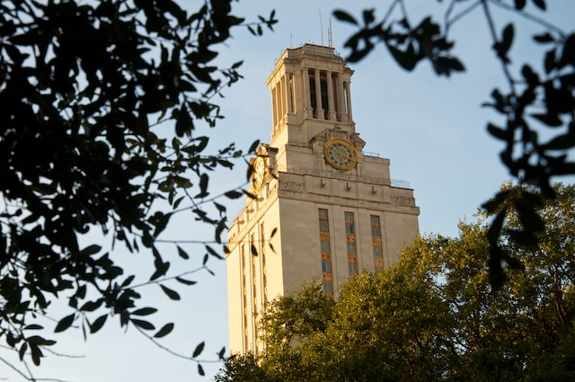 University of Texas at Austin student government urges official adoption of ‘Chicago Statement’